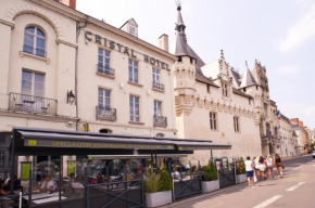  Cristal Hôtel Restaurant  Сомюр